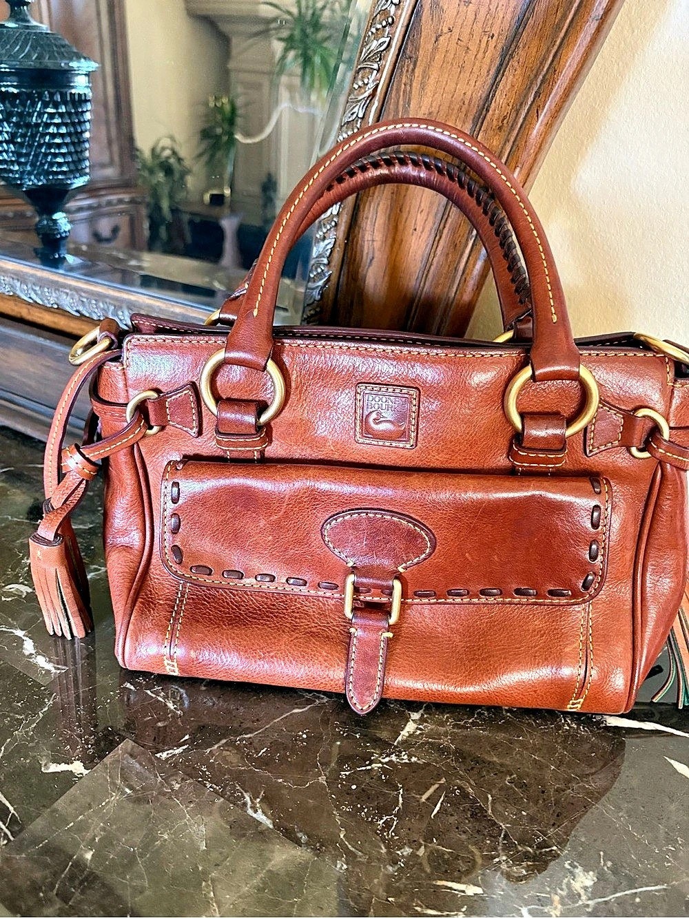 Dooney &Bourke
Leather Satchel in Brown